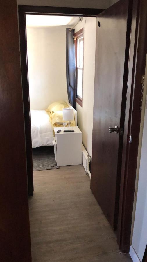 Cozy Room With Private Bathroom New York Exterior photo